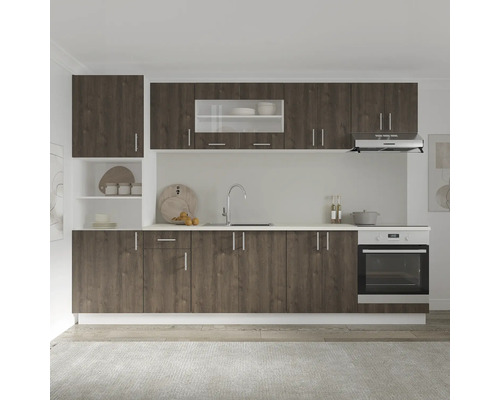 Bucătărie completă cu corpuri superioare și inferioare, chiuvetă, hotă și cuptor