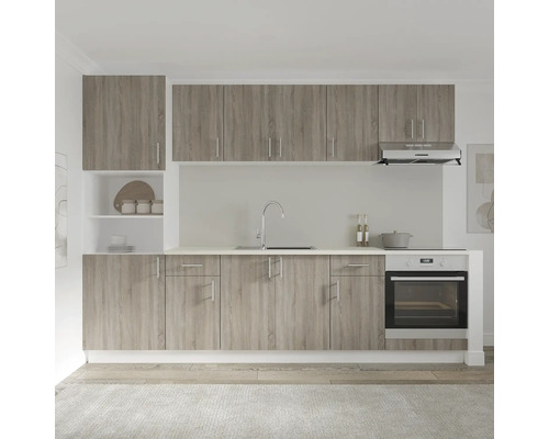 Mobilier de bucătărie cu dulapuri superioare și inferioare, chiuvetă și cuptor încorporabil