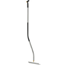 Greblă curbată pentru sol Fiskars Ergonomic 1,6m