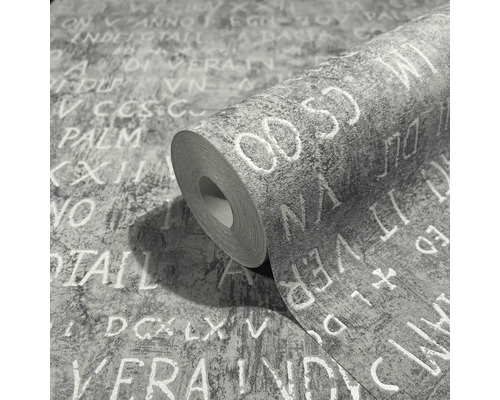 Tapetă gri cu model de litere pe rolă