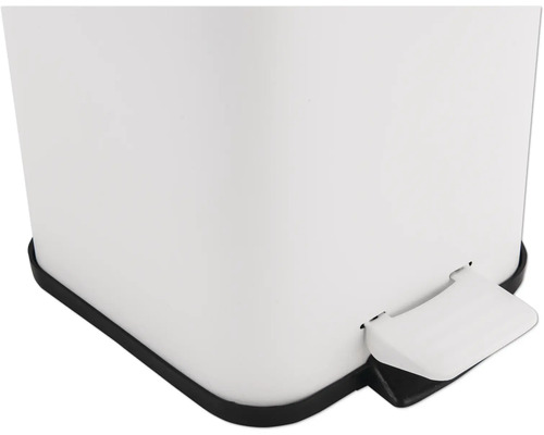 Detaliu coș de gunoi cu mecanism de pedală