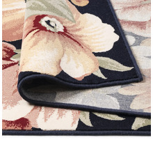 Covor cu model floral