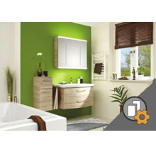 Baie luminoasă cu lavoar, dulap cu oglindă și raft de depozitare