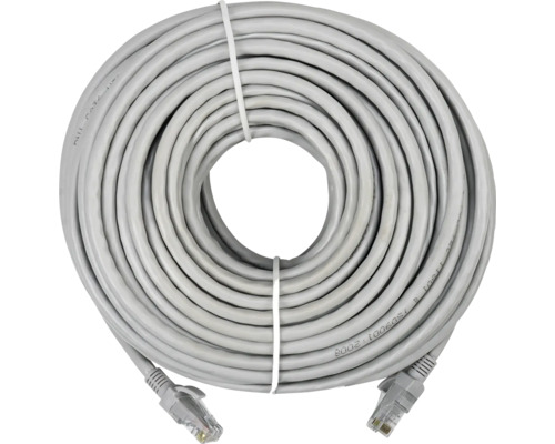 Cablu de rețea gri rulat cu conectori RJ45