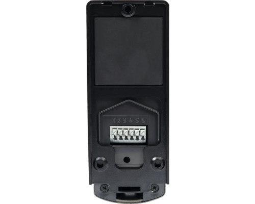 Partea din spate a unei încuietori electronice de ușă cu borne de conectare