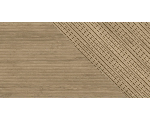 Fațadă din lemn cu structură canelată orizontală și diagonală