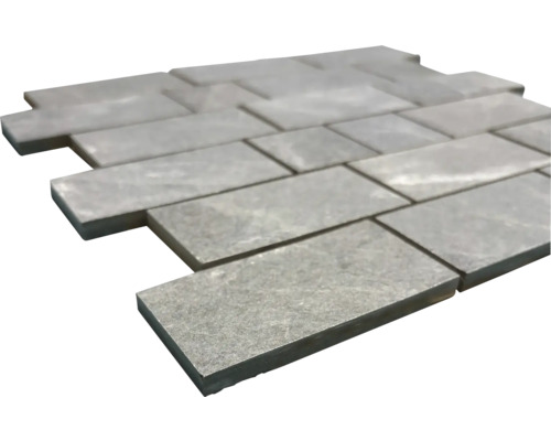 Plăci de mozaic din piatră, dispuse rectangular