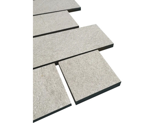 Plăci de terasă gri din piatră