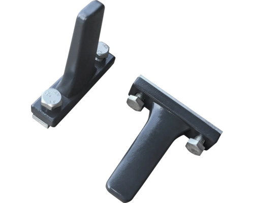 Două fălci metalice de menghină cu șuruburi pentru fixare