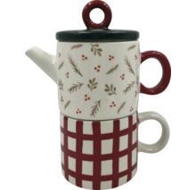 Ceainic cu cană, stivuite una peste alta