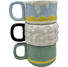 Cani decorative din ceramică, stivuite