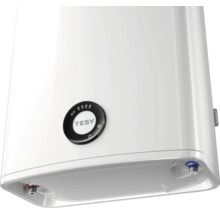 Prim-plan cu un boiler TESY cu elemente de control