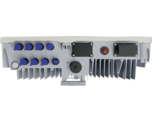 Vizualizare detaliată a unui invertor cu conexiuni și radiator