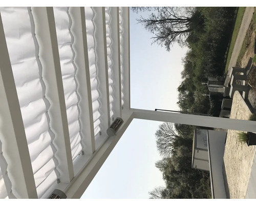 Copertină de terasă cu acoperiș din material textil și încălzitoare