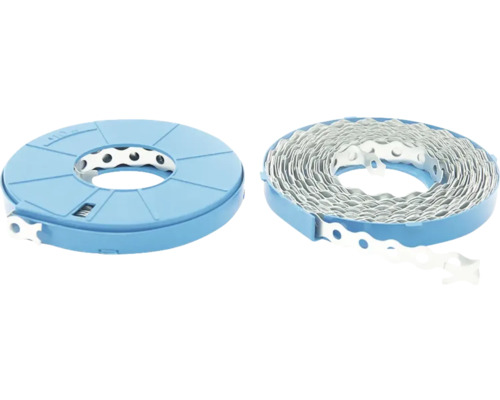 Bandă perforată pe rolă de plastic