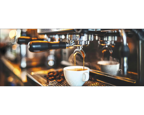 Preparare cafea cu un espressor într-o ceașcă