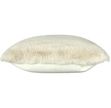 Pernă moale cu aspect de blană