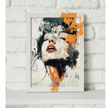Opera de artă înrămată cu un portret abstract al unei femei