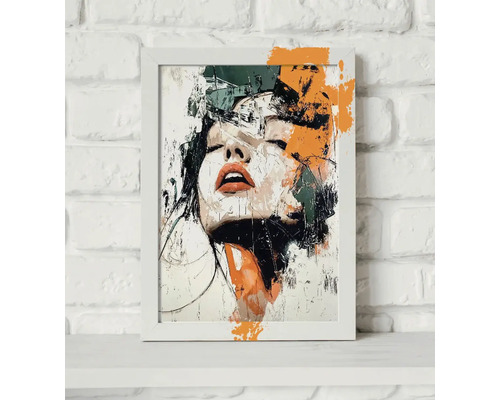 Opera de artă înrămată cu un portret abstract al unei femei