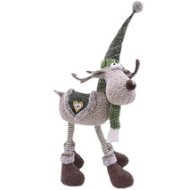 Figurină decorativă ren cu căciulă, eșarfă și aplicație inimă