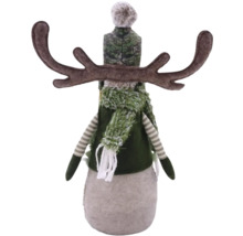 Elan decorativ cu căciulă și fular ca decorațiune de Crăciun