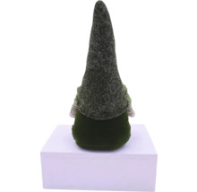 Gnom decorativ cu pălărie lungă, vedere din spate