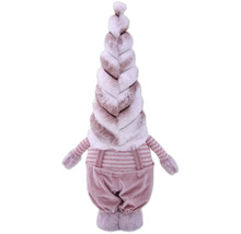 Gnom decorativ cu căciulă de blană și top în dungi ca decor de Crăciun