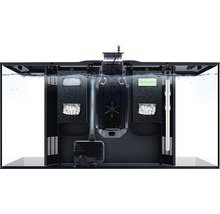 Vedere interioară a unui acvariu cu filtru, pompă și element de încălzire