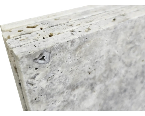 Stivă de plăci de travertin