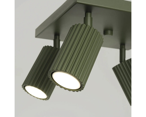 Lumină de tavan cu trei spoturi