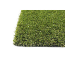 Prim-plan cu gazon artificial