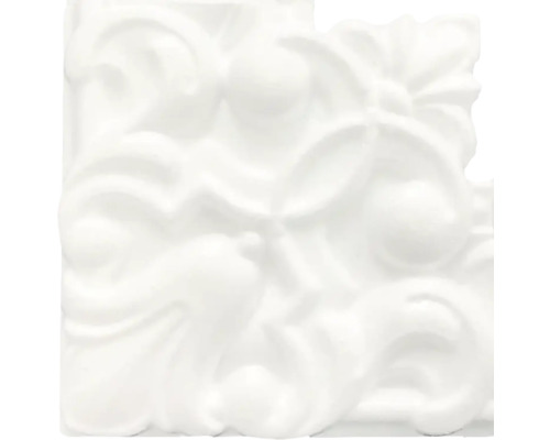 Element decorativ cu model floral