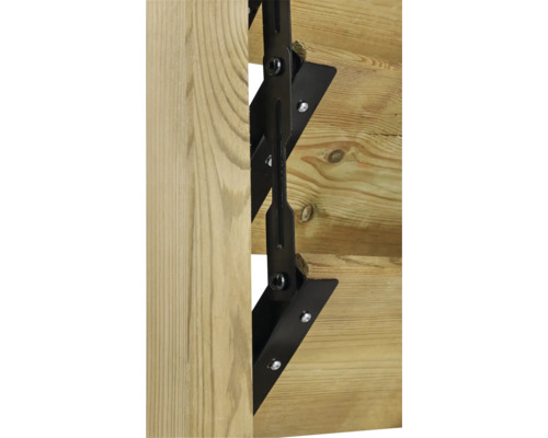 Imagine detaliată cu o terasă din lemn cu prindere metalică neagră