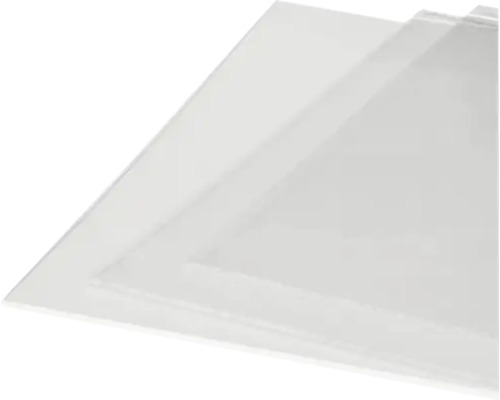 Stivă de plăci din plastic