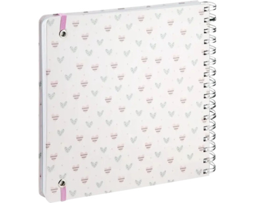 Caiet cu spiră și model cu inimioare