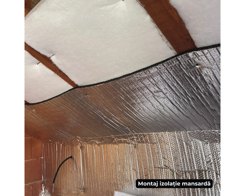 Izolație mansardă cu material izolant și folie