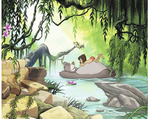 Fototapet hârtie 8-4106 Disney Edition 4 Jungle Book Swimming Baloo 368x254 cm Scenă din junglă cu Mowgli întins pe Baloo ursul, înconjurat de vegetație luxuriantă și apă
