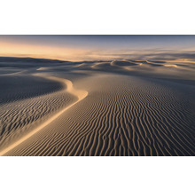 Peisaj cu dune și valuri de nisip