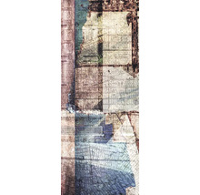 Pictură murală abstractă cu motive de zidărie și plan urban