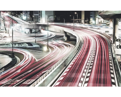 Expunere lungă a unei autostrăzi nocturne cu trafic intens