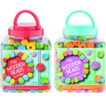 Două recipiente cu mărgele de lemn Moxy și patru șnururi