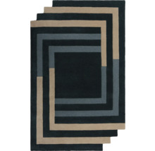 Covor cu model geometric încadrat