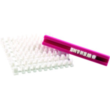 Set de ștampile cu litere, cu mâner roz și accesoriu alb pentru litere