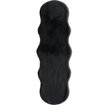 Covor negru din piele de oaie