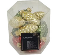 Decorațiuni de brad din sticlă în formă de conuri într-un ambalaj