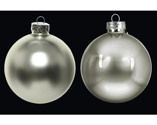 Două globuri de Crăciun