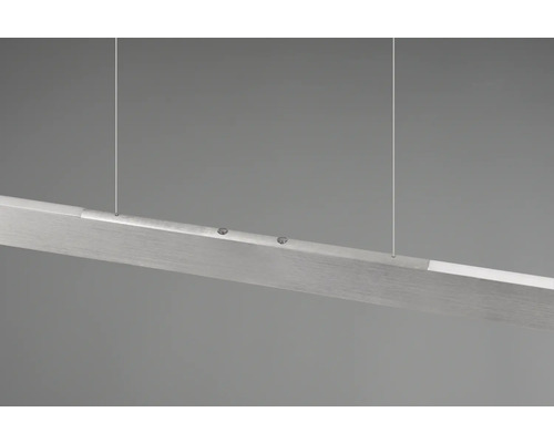 Lampa suspendată cu design liniar și cabluri de suspensie