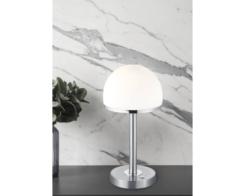 Lampă de masă cu abajur rotund și bază metalică