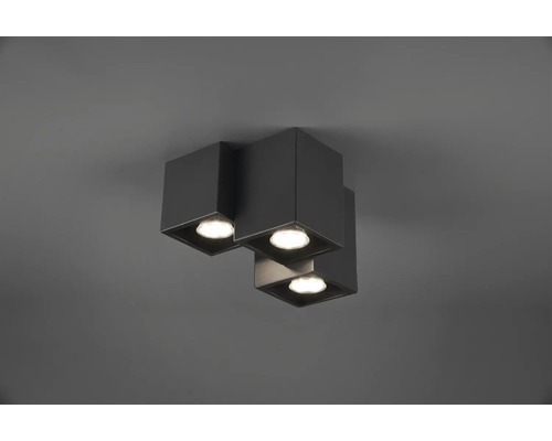 Lumină de plafon cu trei spoturi în formă de cub