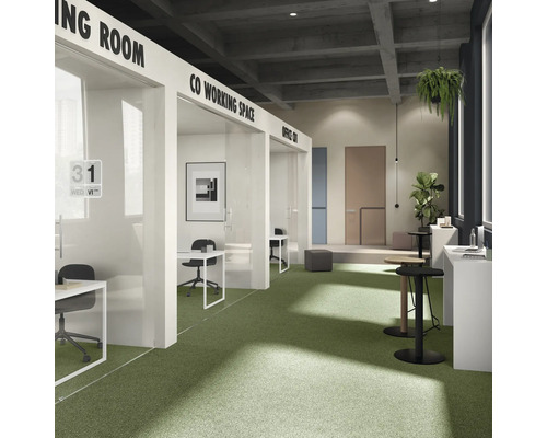 Birou cu sală de ședințe, spațiu de coworking și unitate de birou cu birouri și scaune de birou